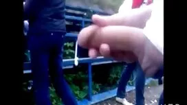 Bersenang-senang den ...