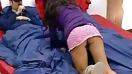 Gadis dengan cerita  ...