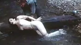 Untuk cerita seks de ...