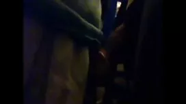 Seorang teman, seora ...