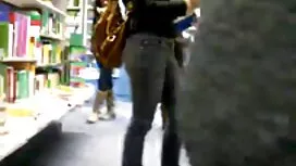 Dia cerita sex main  ...