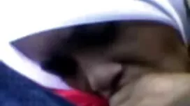 Video porno dengan b ...
