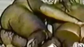 Di bilik mandi cerit ...